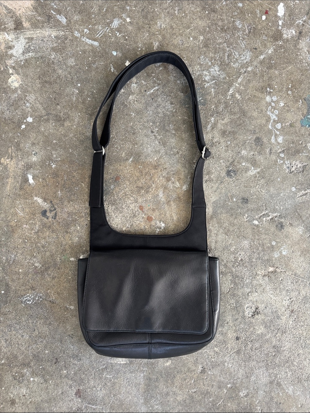 Minimalist Crossbody Bag
